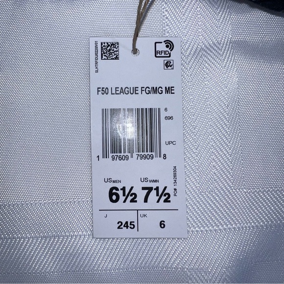 ***NWT***Adidas Men's Messi Soccer Cleats - Picture 10 of 11